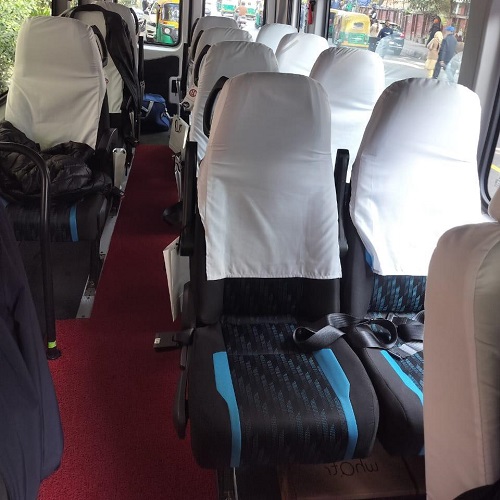 13 Seater Tempo Traveller
